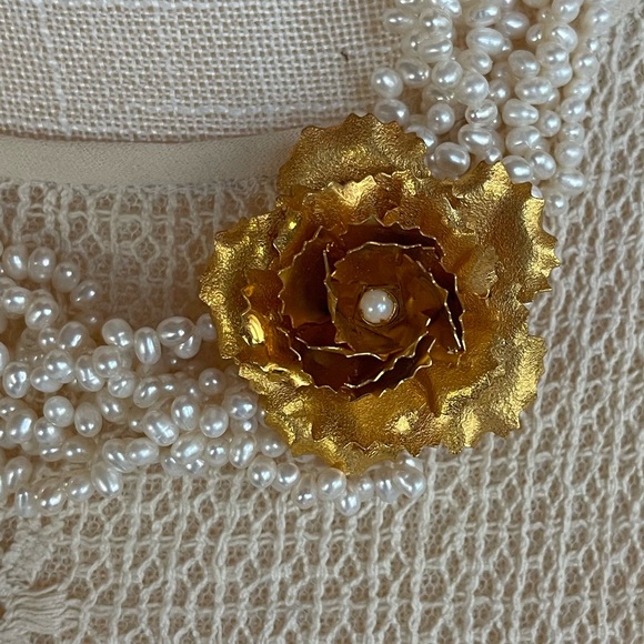 SANDOR Signed Gold Tone and Faux Pearl Estate Costume Brooch - Picture 9 of 11